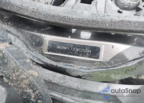 2015 Mazda Mazda3 I Touring z USA, uszkodzony, nr VIN 3MZBM1L72FM125094